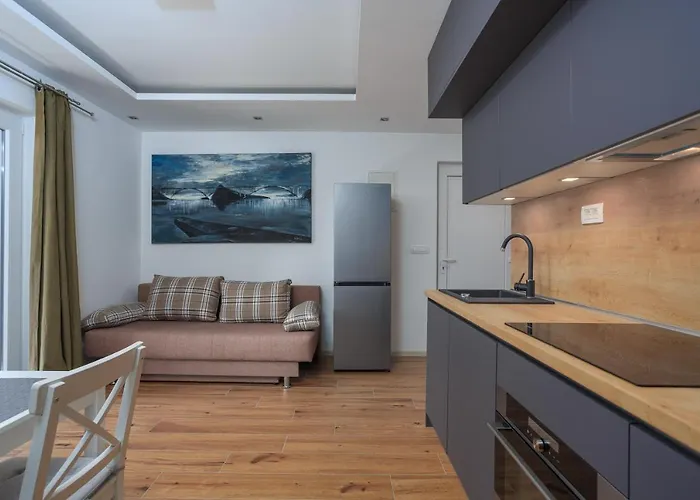 Small Village Apartman